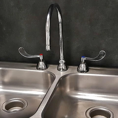 Kitchen faucet and sink installation. Credit: wallpaperflare.com